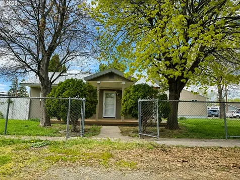 1920 Cliff Street Baker City OR 97814