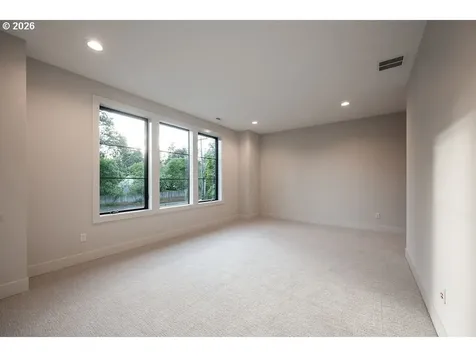 17615 Bryant Road Lake Oswego OR 97035