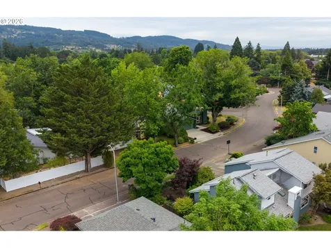 1900 N Cedar Street Newberg OR 97132