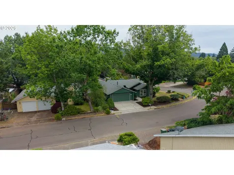 1900 N Cedar Street Newberg OR 97132