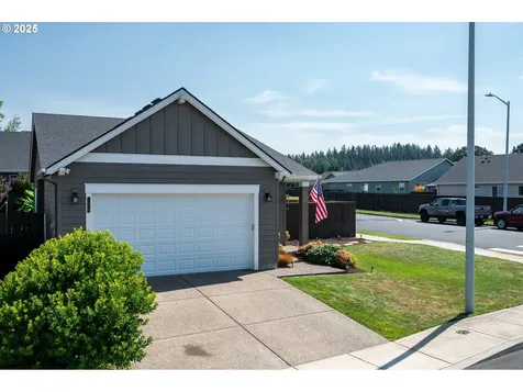 1470 N Broadway Street Estacada OR 97023