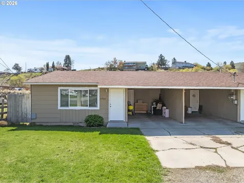 2705/2715 Myrtle Street Baker City OR 97814