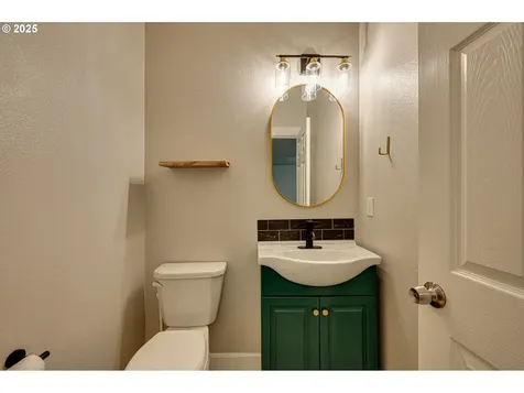 302 Sycamore Street Woodland WA 98674