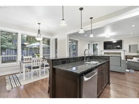 16723 Bonaire Avenue Lake Oswego OR 97035