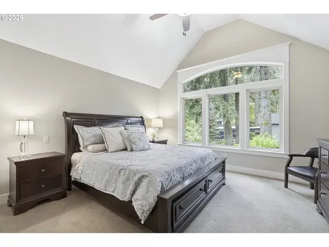 16723 Bonaire Avenue Lake Oswego OR 97035