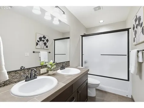 16723 Bonaire Avenue Lake Oswego OR 97035