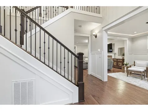 16723 Bonaire Avenue Lake Oswego OR 97035