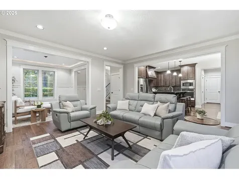 16723 Bonaire Avenue Lake Oswego OR 97035