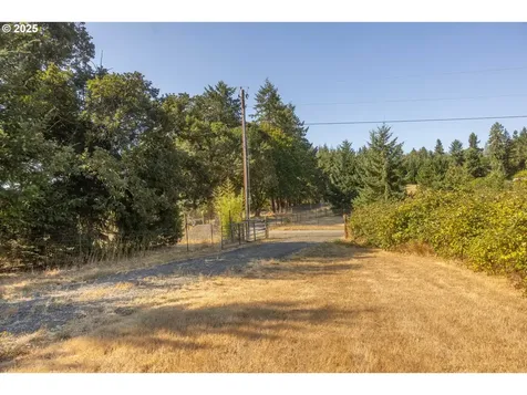 480 Riverwood Lane Oakland OR 97462