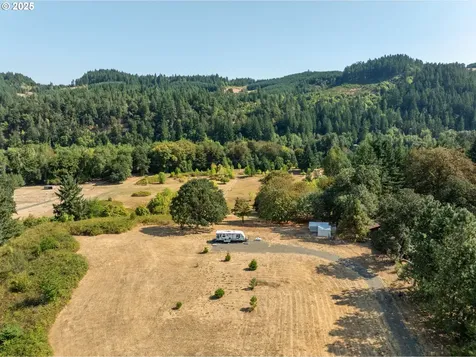 480 Riverwood Lane Oakland OR 97462