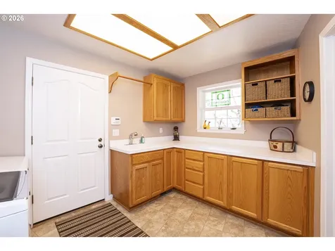 90150 Shore Lane Eugene OR 97402