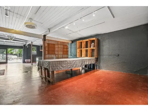 1114 SE Clay Street Portland OR 97214