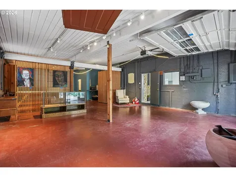 1114 SE Clay Street Portland OR 97214