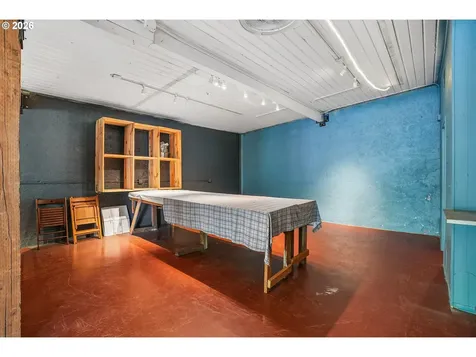 1114 SE Clay Street Portland OR 97214