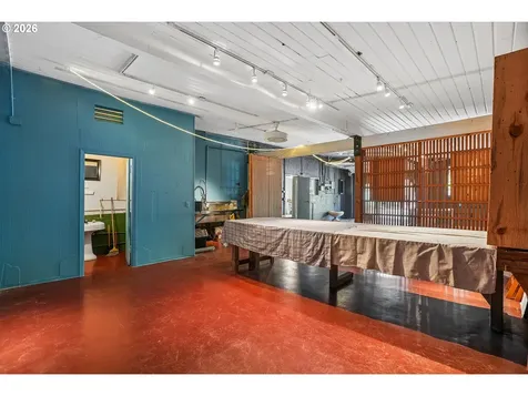 1114 SE Clay Street Portland OR 97214