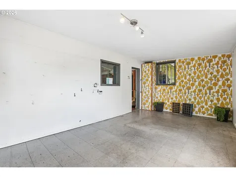 1114 SE Clay Street Portland OR 97214
