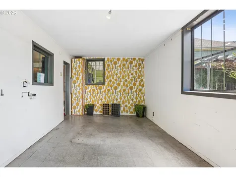 1114 SE Clay Street Portland OR 97214