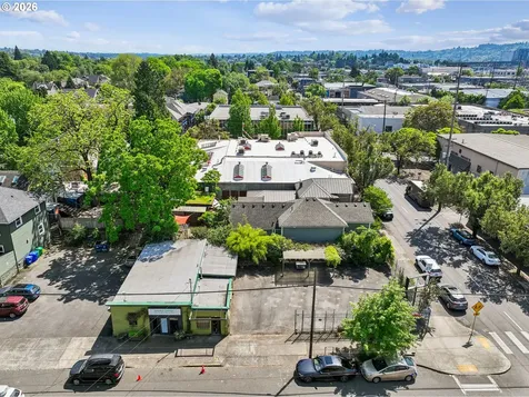 1114 SE Clay Street Portland OR 97214