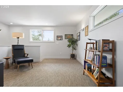 3701 SW 38th Avenue Portland OR 97221