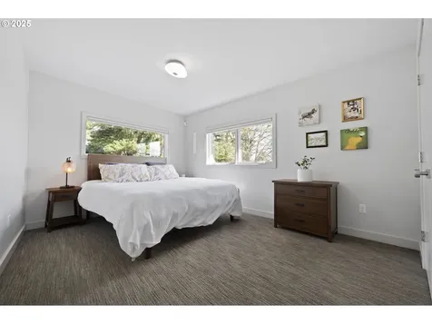3701 SW 38th Avenue Portland OR 97221