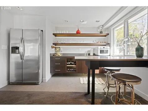 3701 SW 38th Avenue Portland OR 97221