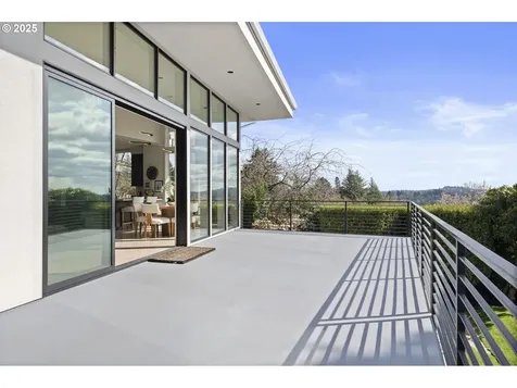 3701 SW 38th Avenue Portland OR 97221