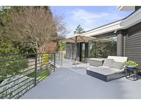 3701 SW 38th Avenue Portland OR 97221