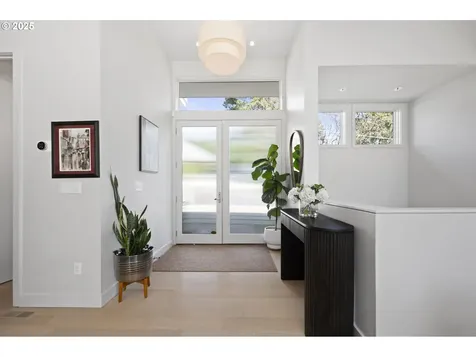3701 SW 38th Avenue Portland OR 97221