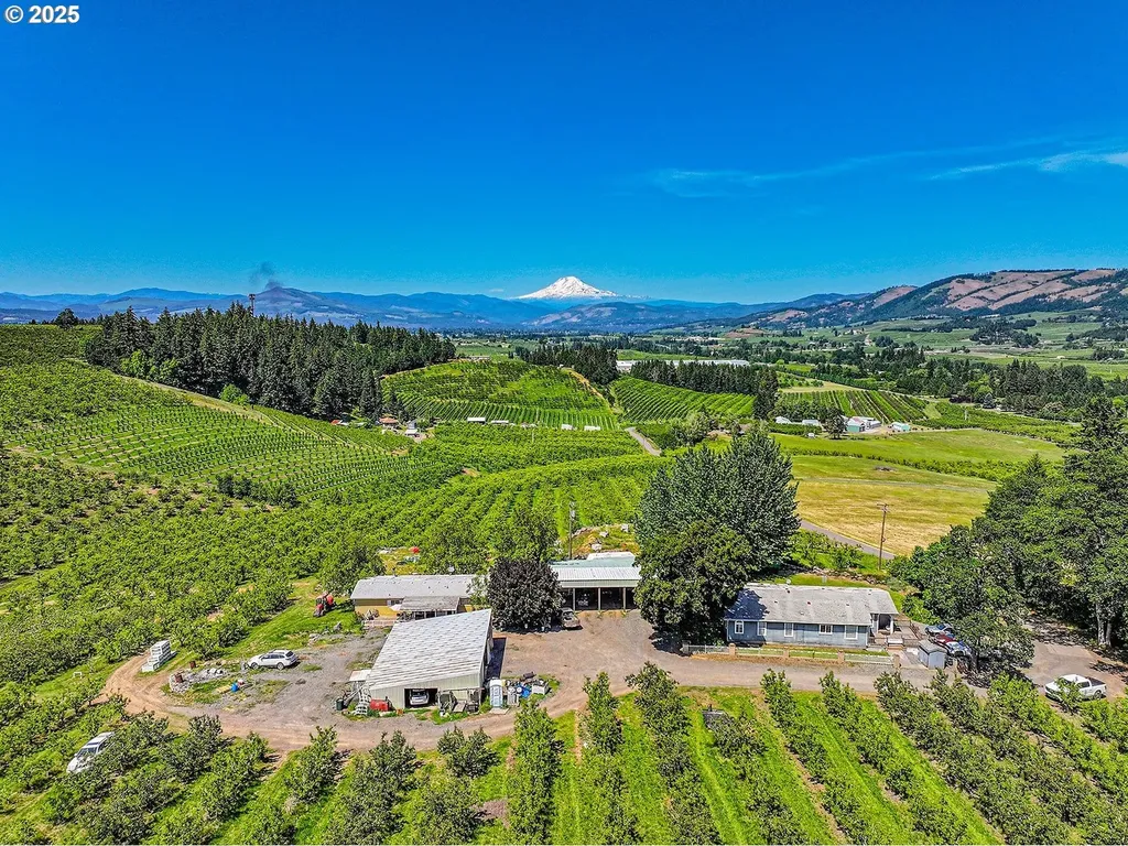 3720 Scott Road Hood River OR 97031