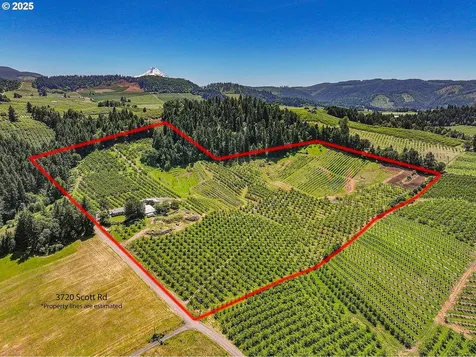 3720 Scott Road Hood River OR 97031