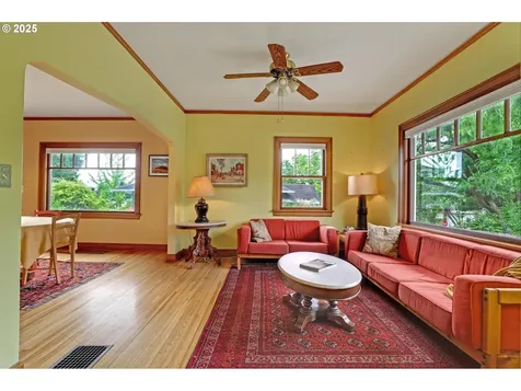 4116 NE 13th Avenue Portland OR 97211