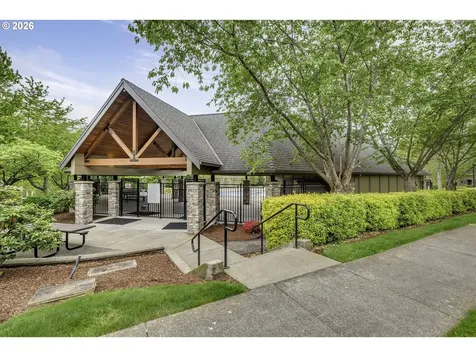 6756 NW Joss Avenue Portland OR 97229