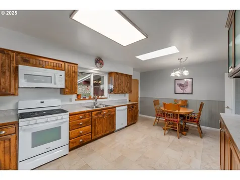260 Orchard Lane Roseburg OR 97471