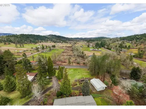 260 Orchard Lane Roseburg OR 97471