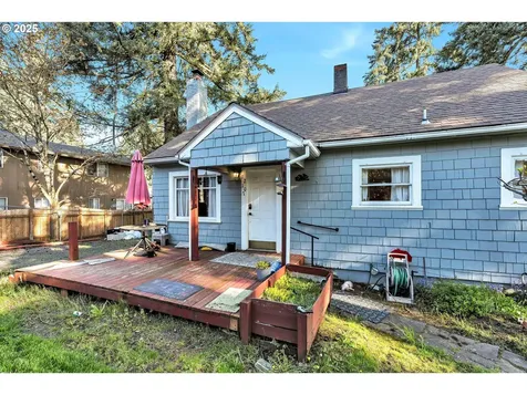 12107 SE Carlton Street Portland OR 97266