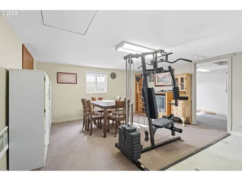 394 SW 2nd Avenue Canby OR 97013