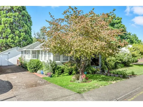394 SW 2nd Avenue Canby OR 97013