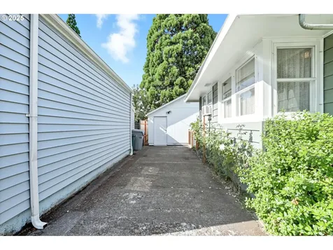 394 SW 2nd Avenue Canby OR 97013