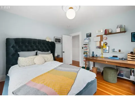 2036 SE Larch Avenue Portland OR 97214