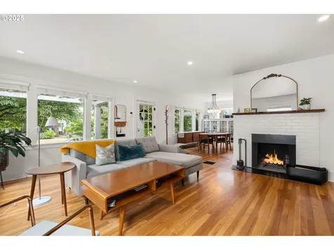 2036 SE Larch Avenue Portland OR 97214