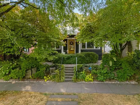 2036 SE Larch Avenue Portland OR 97214