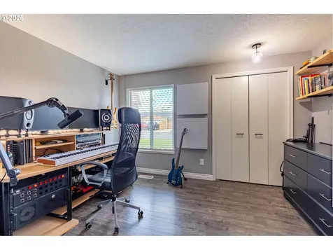 487 Snoopy Lane NE Salem OR 97301