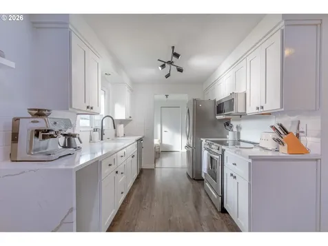 487 Snoopy Lane NE Salem OR 97301