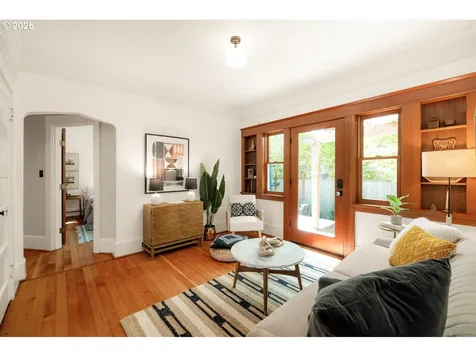 5826 NE 27th Avenue Portland OR 97211