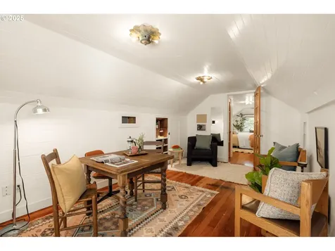5826 NE 27th Avenue Portland OR 97211