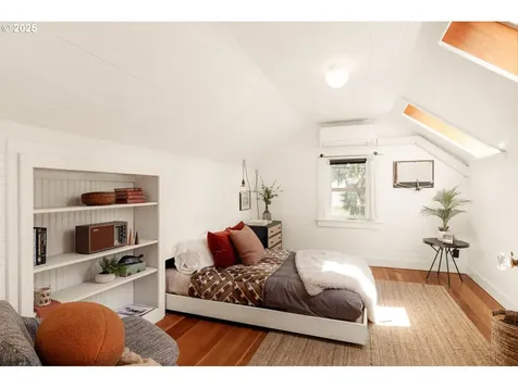 5826 NE 27th Avenue Portland OR 97211