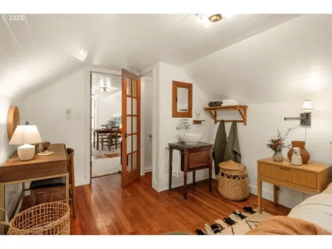5826 NE 27th Avenue Portland OR 97211