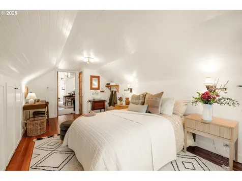 5826 NE 27th Avenue Portland OR 97211