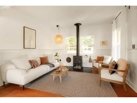 5826 NE 27th Avenue Portland OR 97211