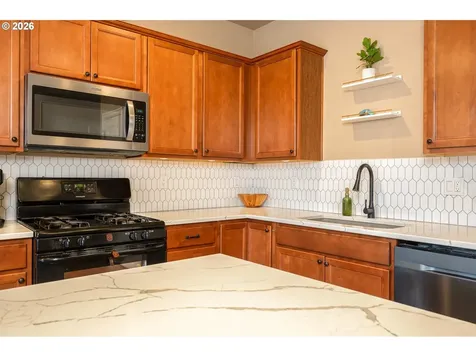 37961 Killarney Street Sandy OR 97055